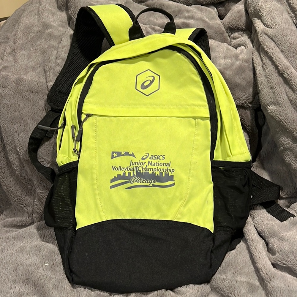 EUC ASICS Junior National Volleyball Championship Yellow backpack Chicago